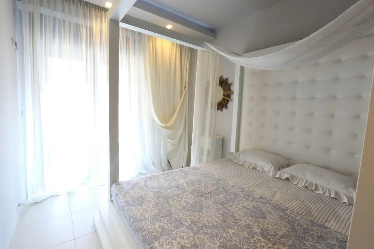 Villa Kristina Hanioti 0*,  Greece